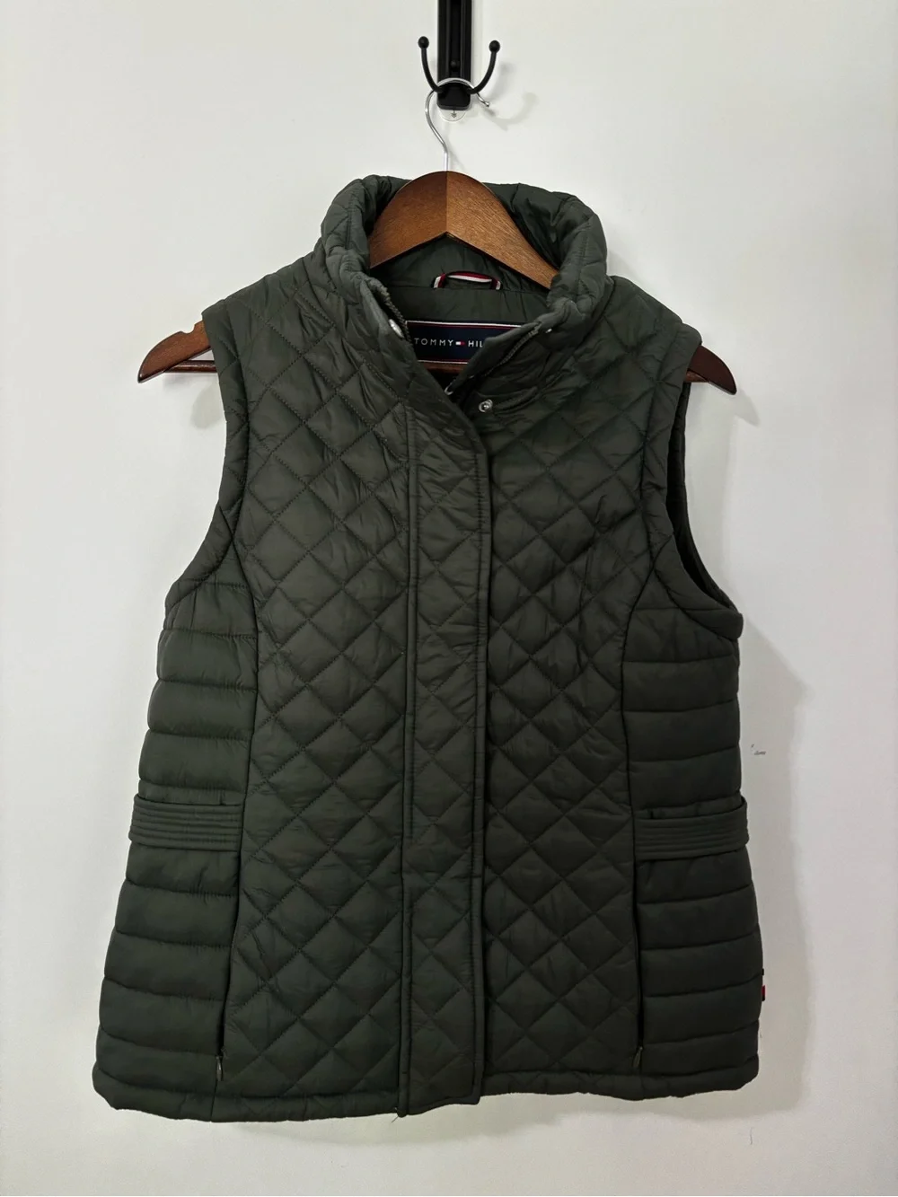 Tommy Hilfiger style profile